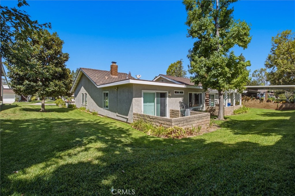 1228 Woodside Drive