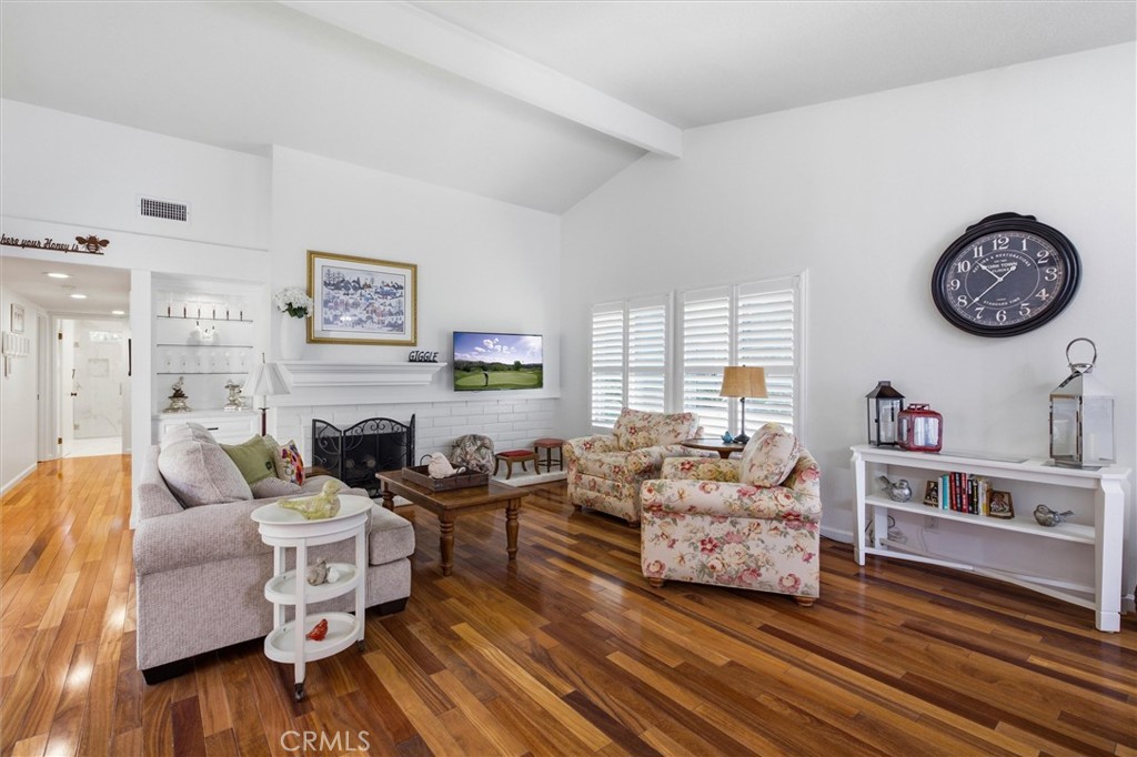 1228 Woodside Drive