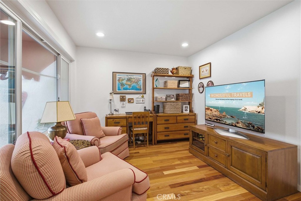 1228 Woodside Drive