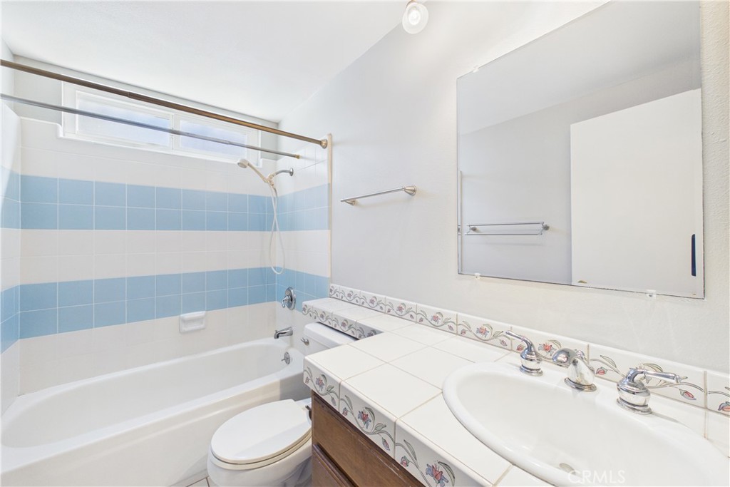 5375 Vista Real