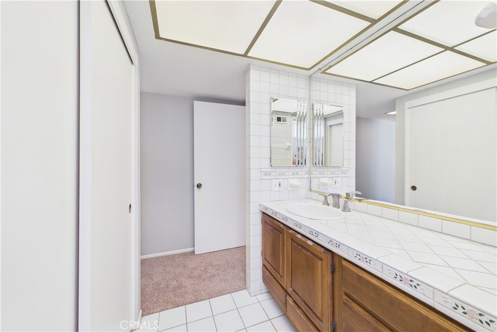 5375 Vista Real