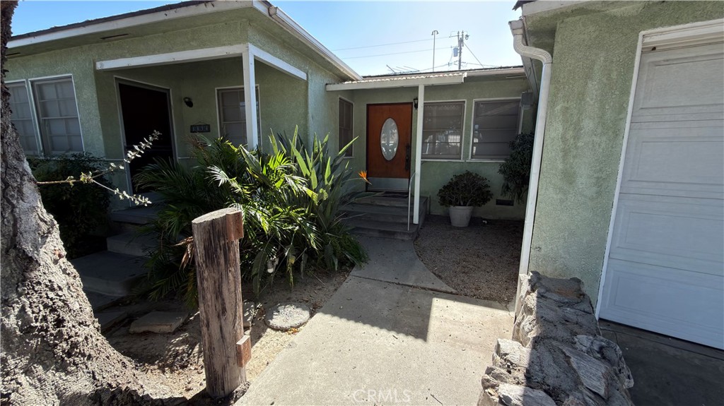 5834 Coldbrook