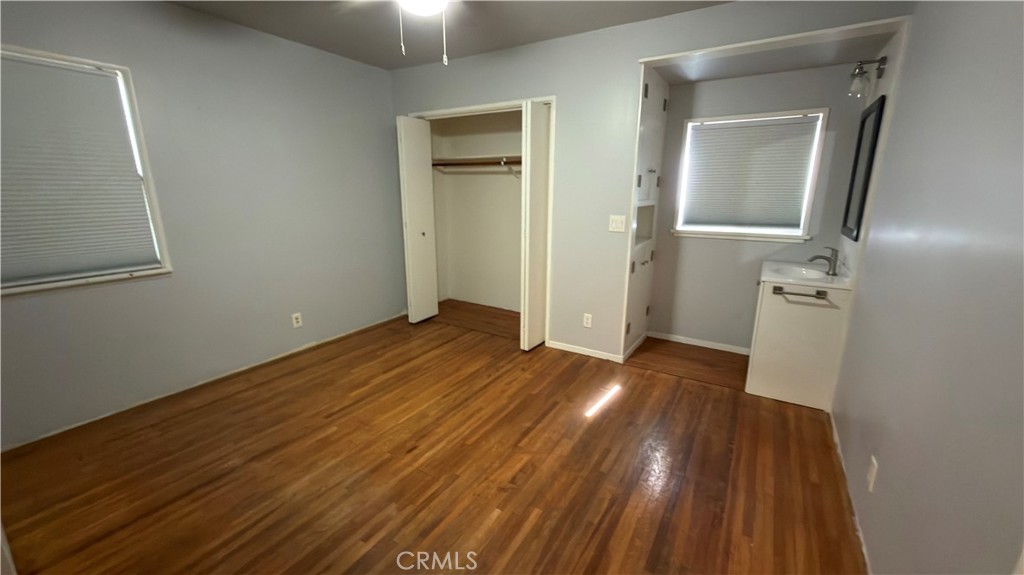 5834 Coldbrook