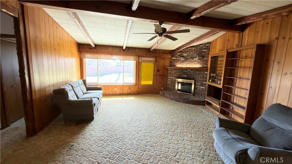 5834 Coldbrook