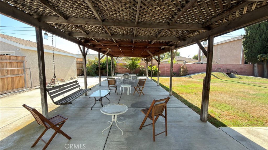5834 Coldbrook