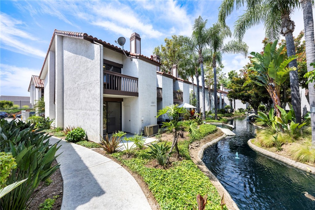 319 Molokai Drive