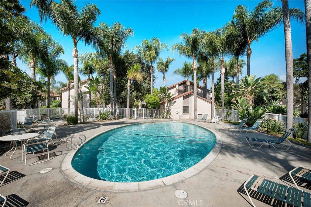319 Molokai Drive