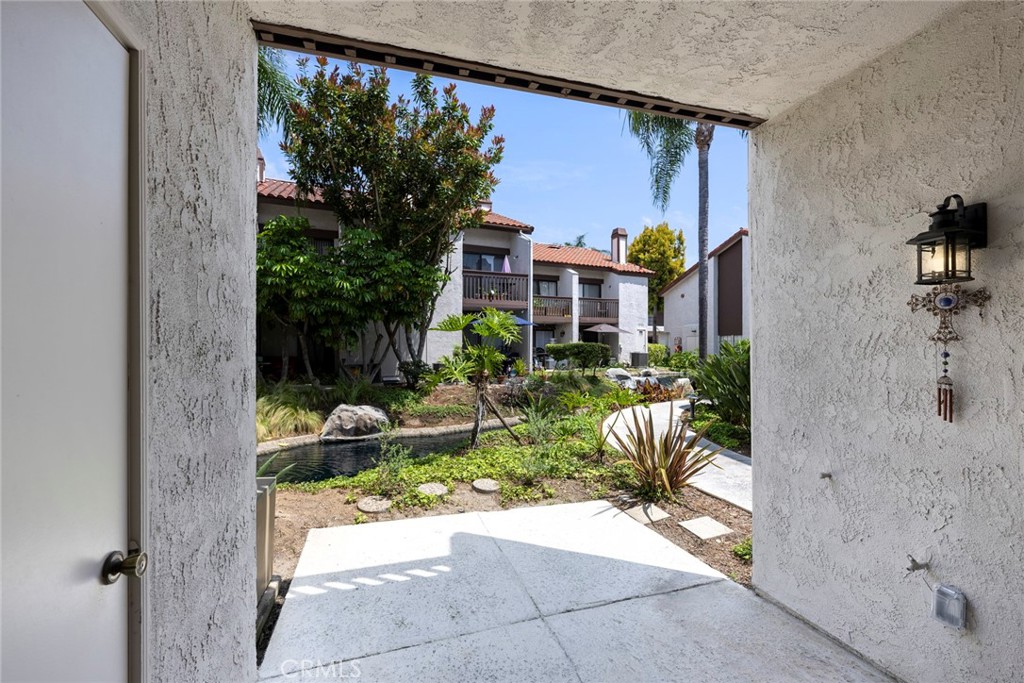 319 Molokai Drive