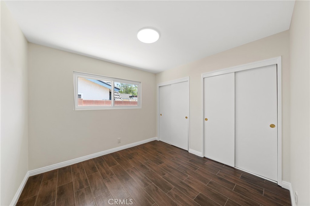 1421 W Hall