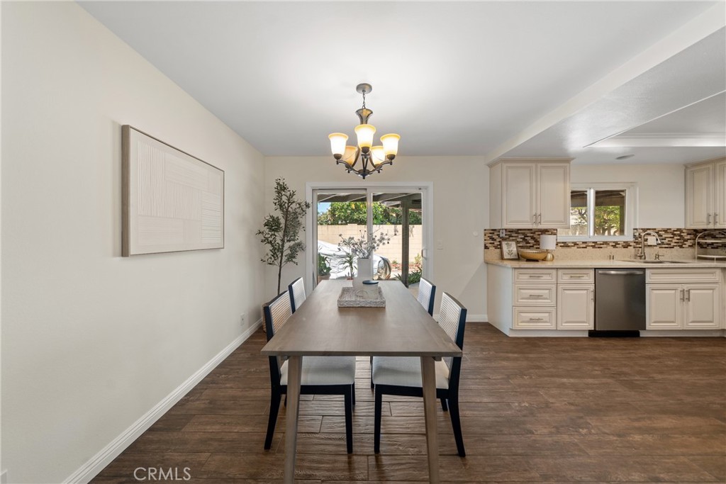 1421 W Hall