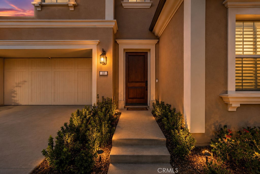 108 Oakstone