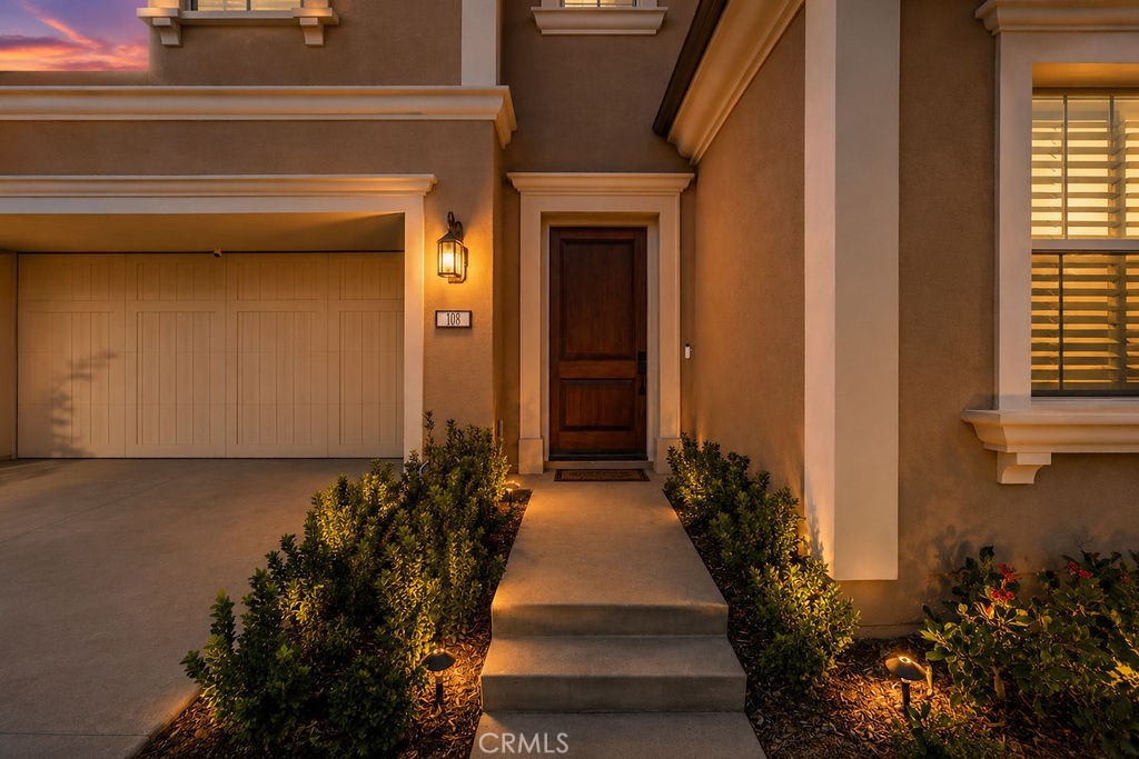 108 Oakstone