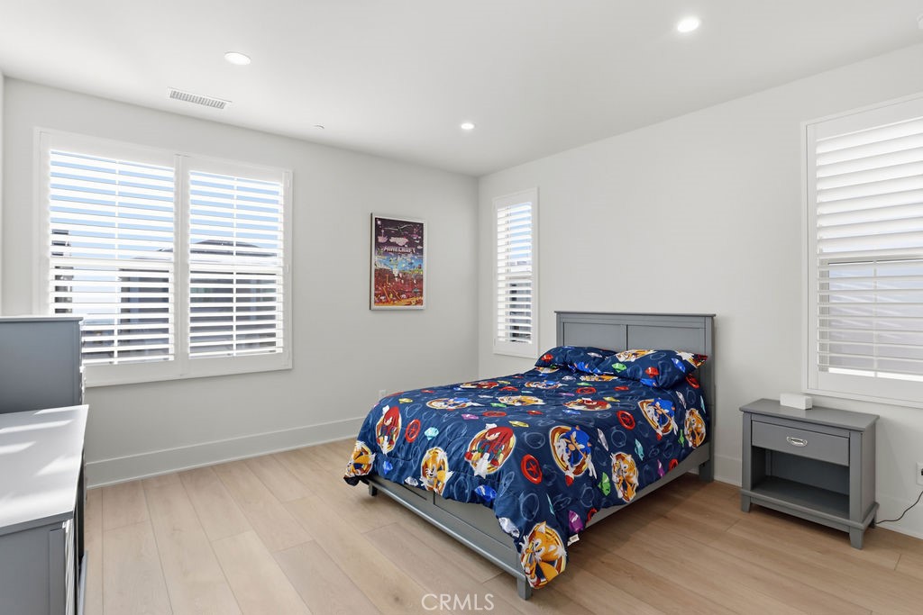 108 Oakstone
