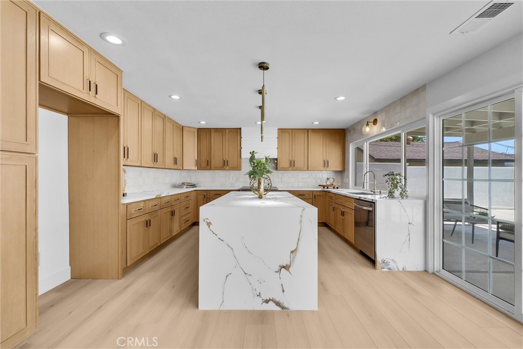 944 East Bastanchury Road