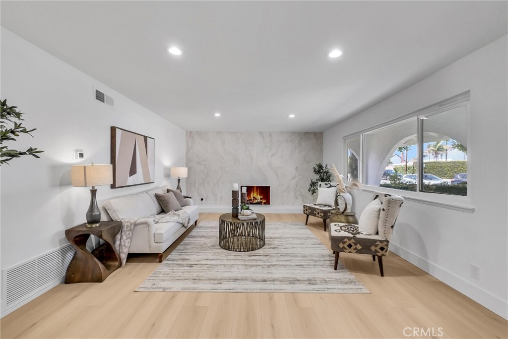 944 East Bastanchury Road