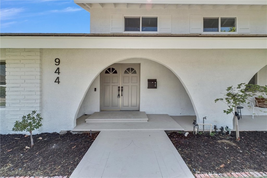 944 East Bastanchury Road