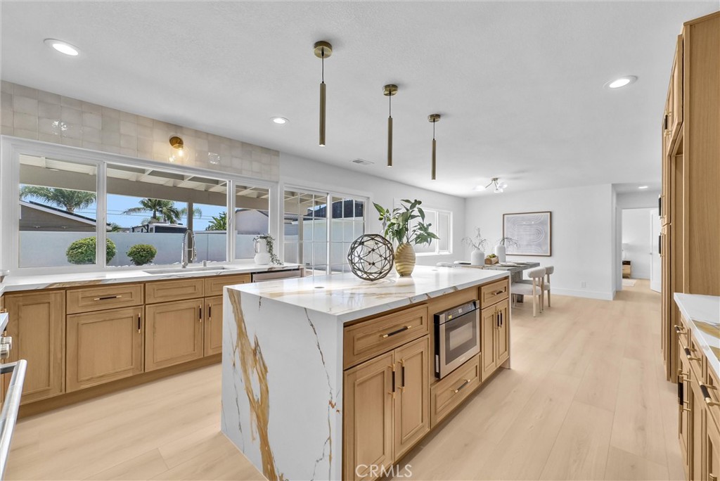 944 East Bastanchury Road