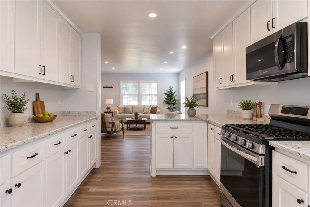 726 W 147th