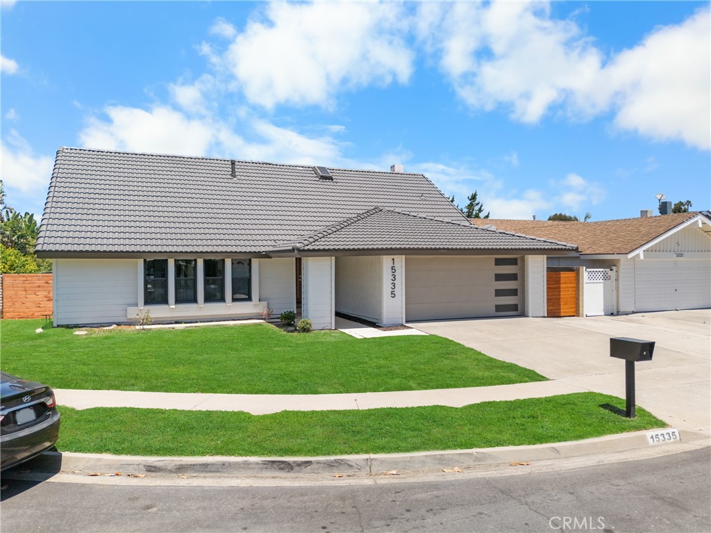 15335 Seine Circle