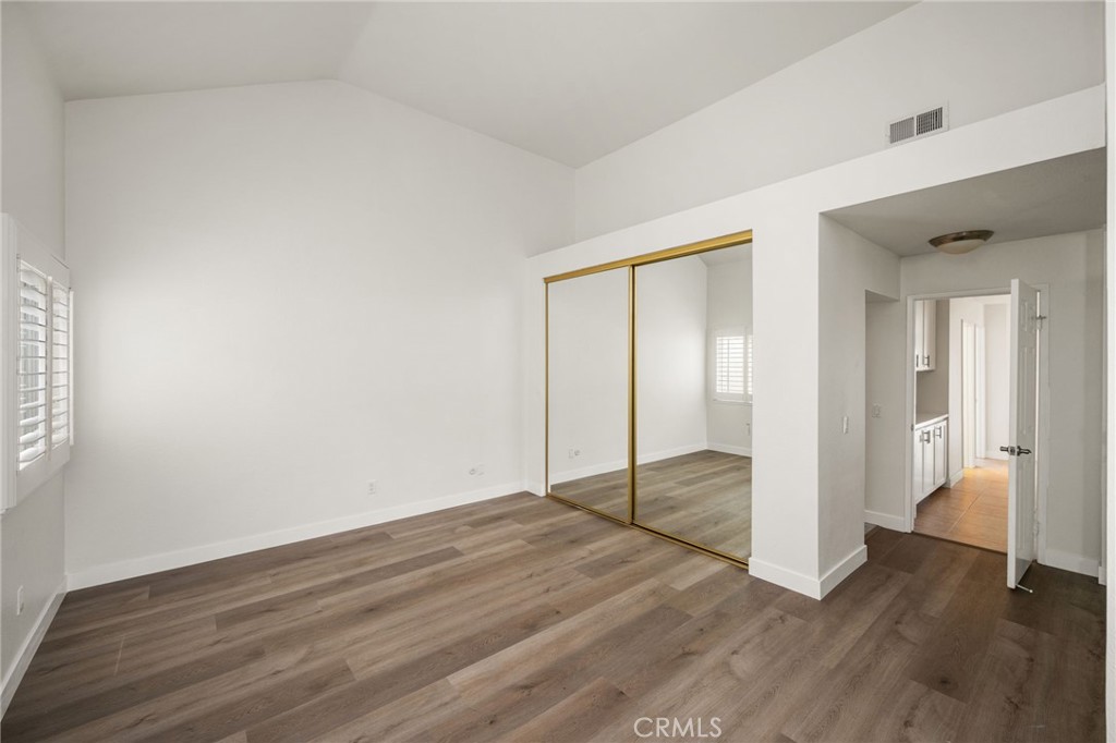 5779 E Hudson Bay