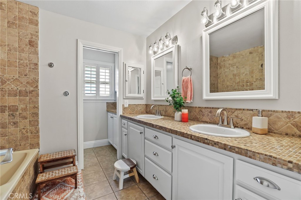 11801 Norgrove