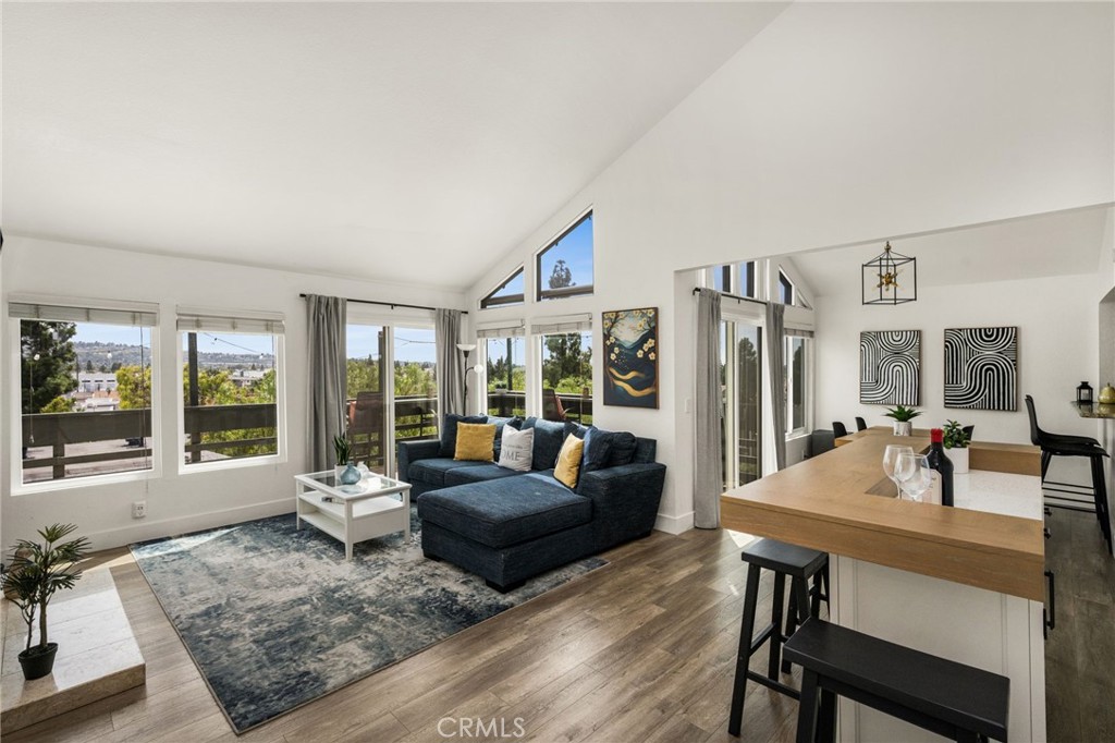 2041 Orchard Drive 17