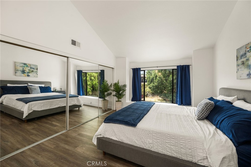 2041 Orchard Drive 17