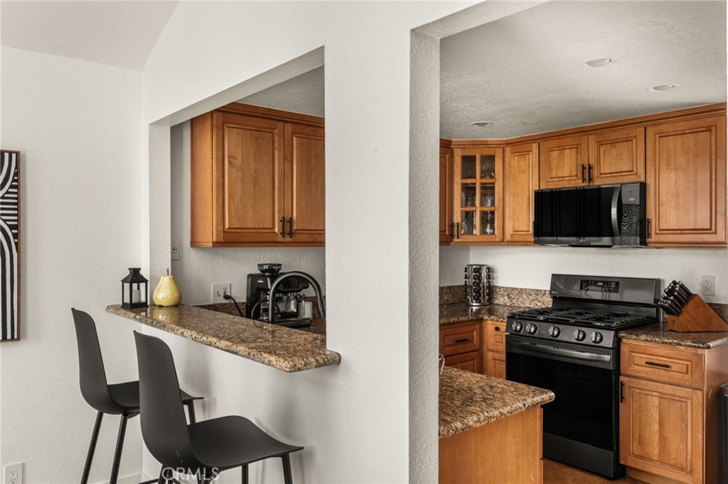 2041 Orchard Drive 17