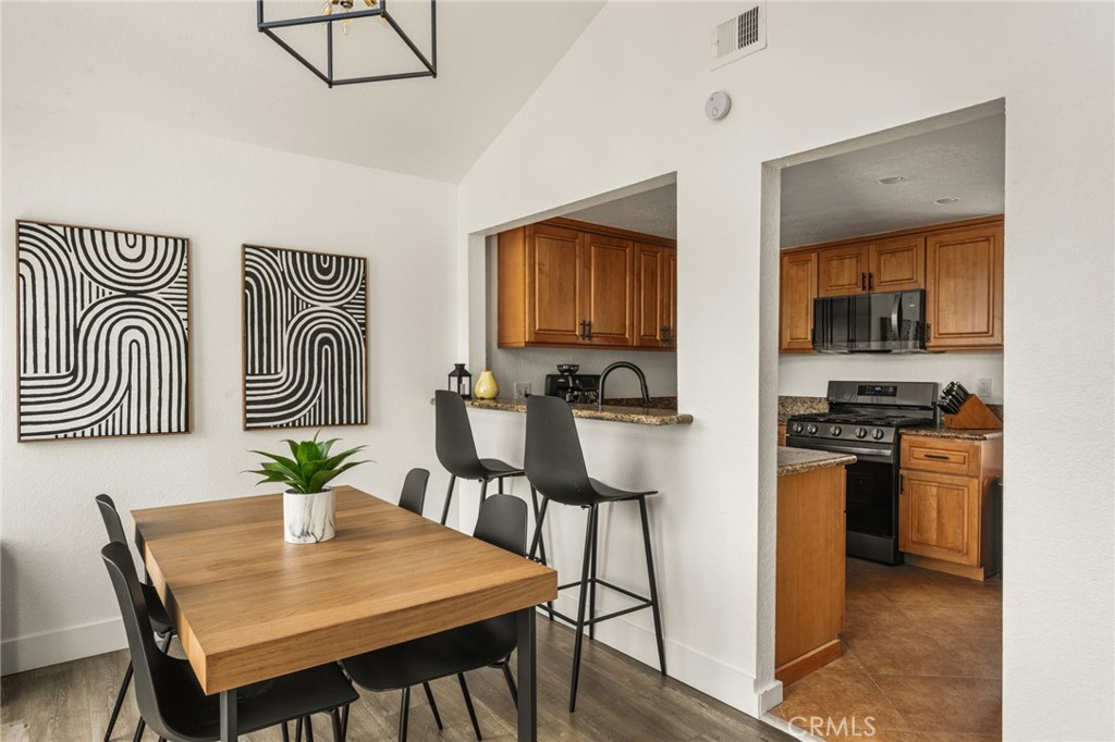 2041 Orchard Drive 17