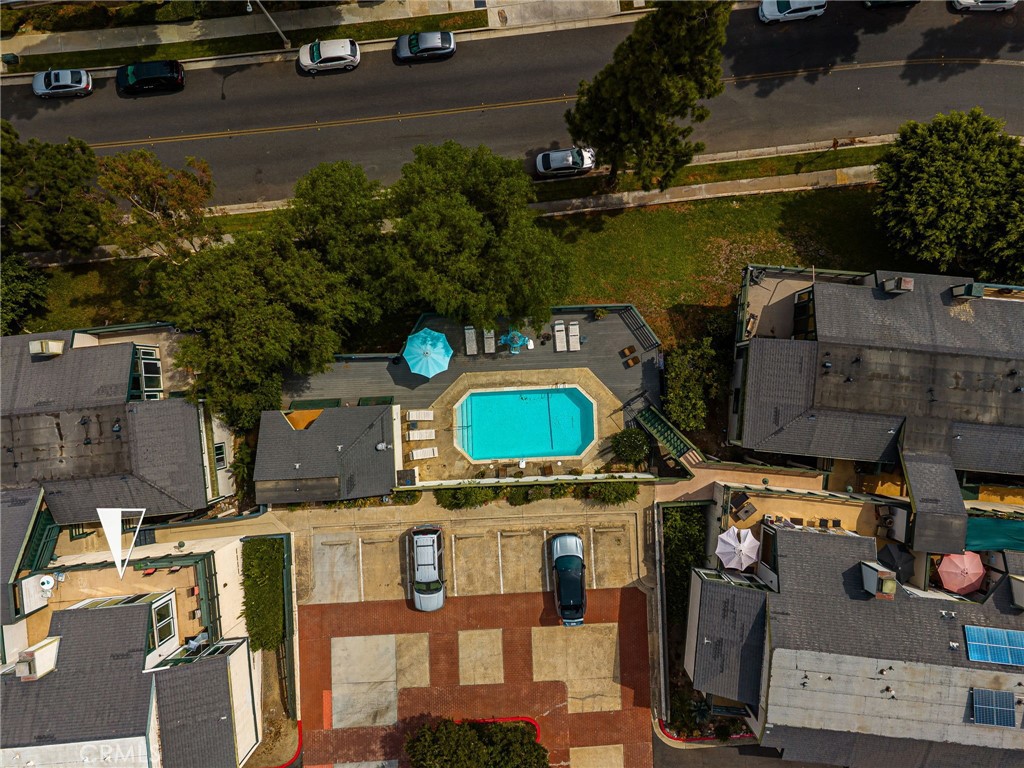 2041 Orchard Drive 17