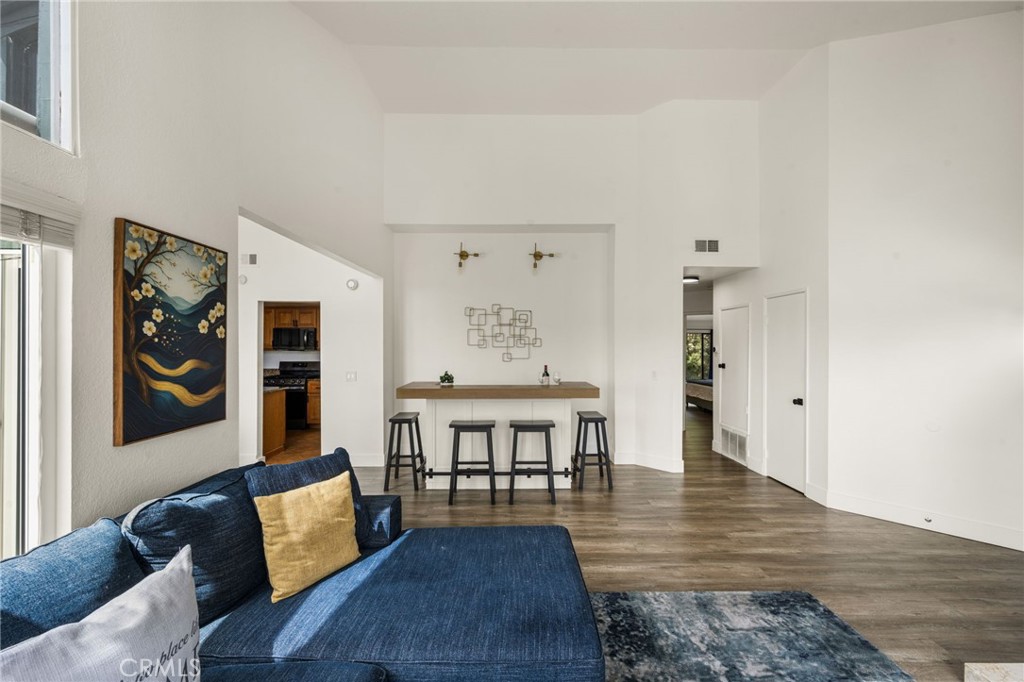 2041 Orchard Drive 17