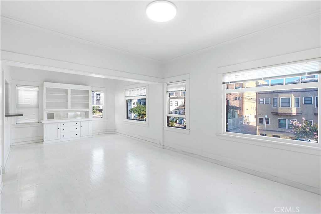 333 W 4th Street 13