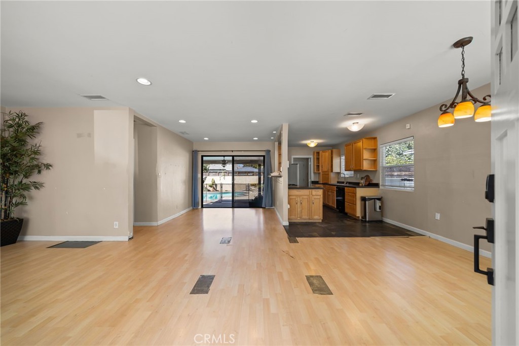 5703 Briercrest
