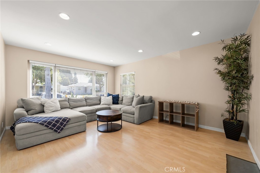 5703 Briercrest