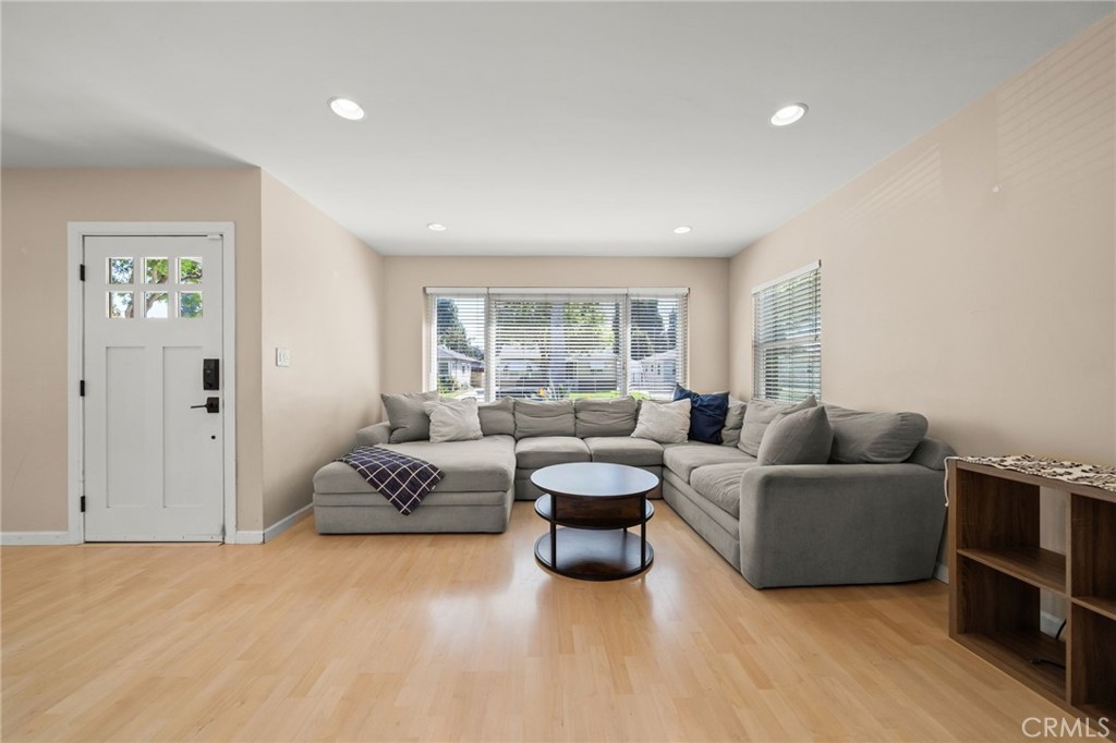 5703 Briercrest
