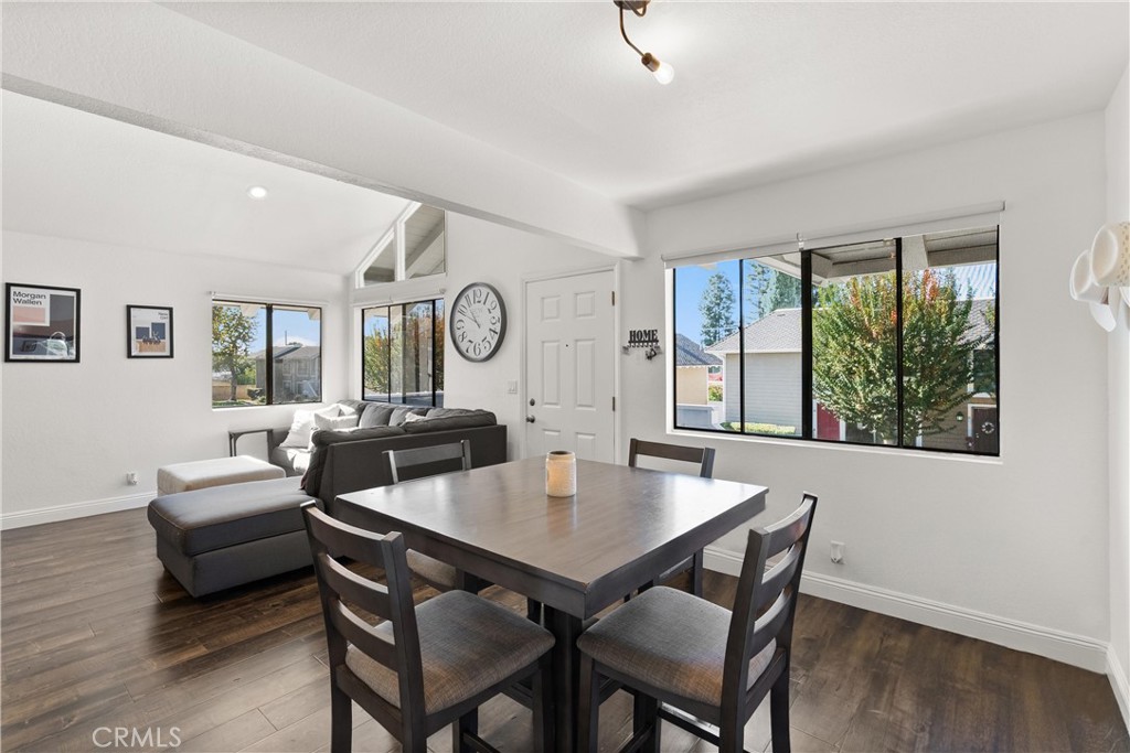 700 W Walnut Avenue 25
