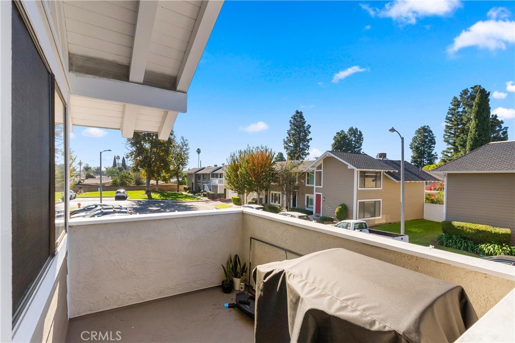 700 W Walnut Avenue 25
