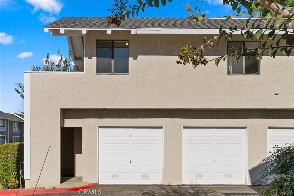 700 W Walnut Avenue 25