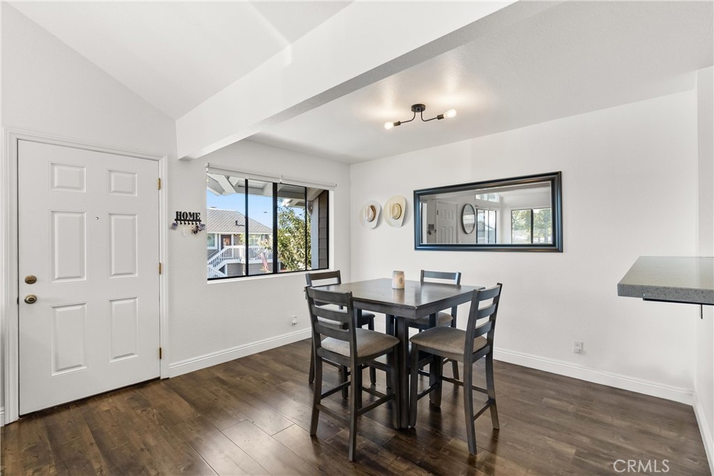 700 W Walnut Avenue 25