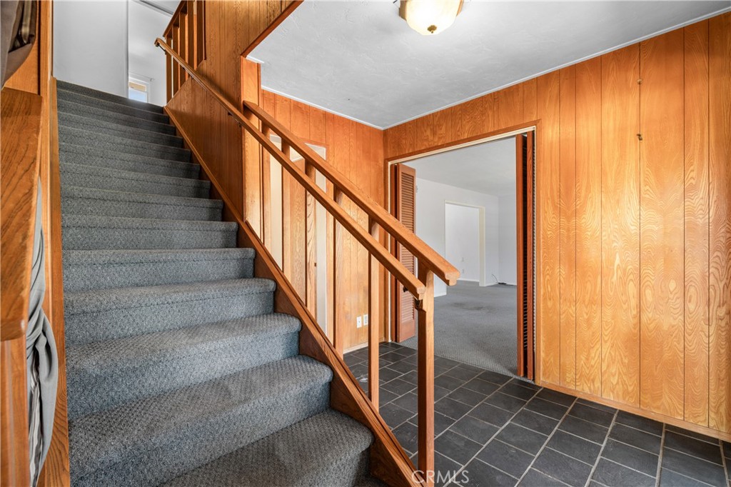 948 W Buffington