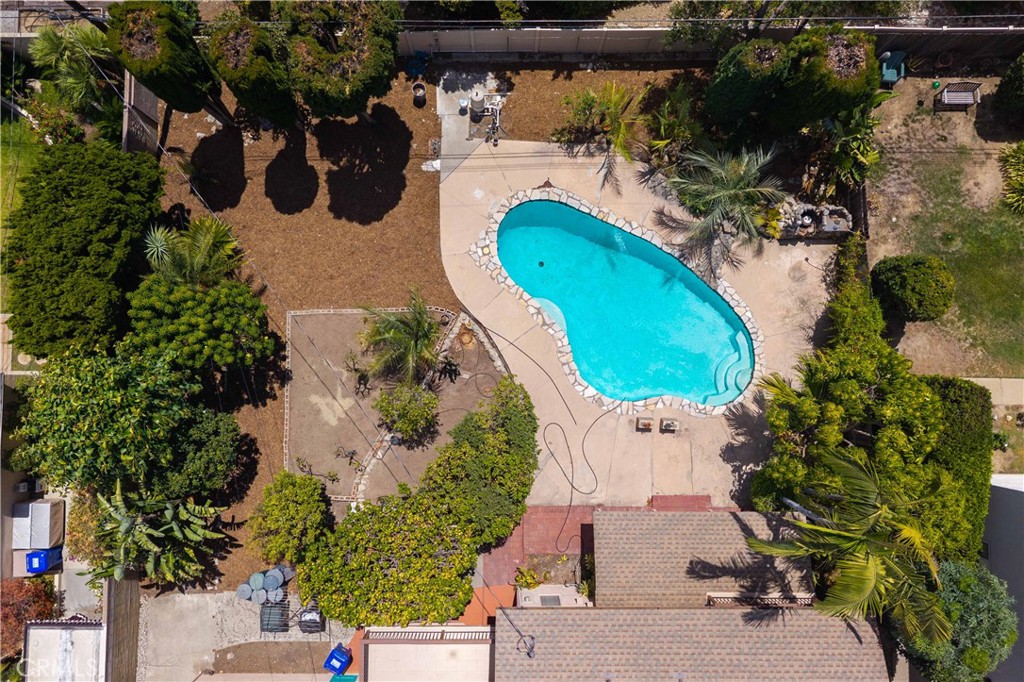 948 W Buffington