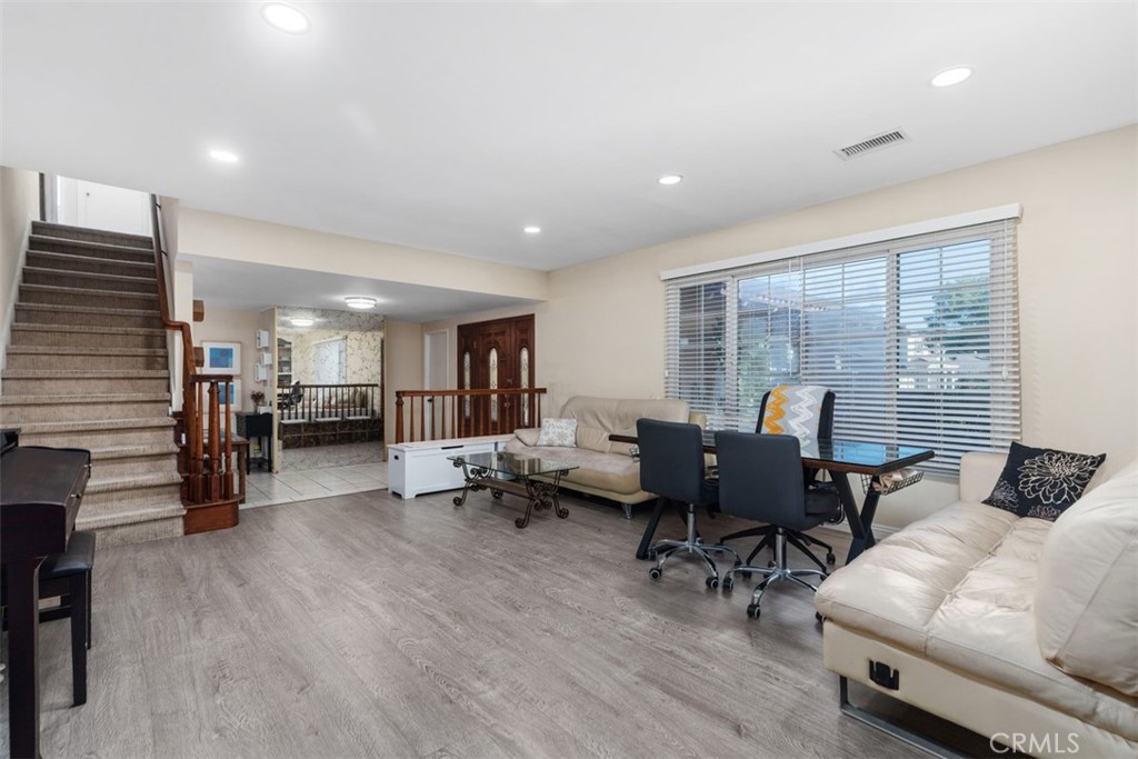 5023 Evergreen