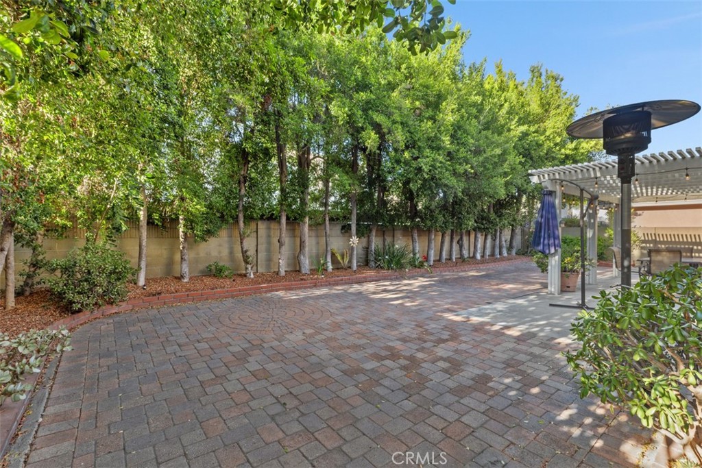 5023 Evergreen