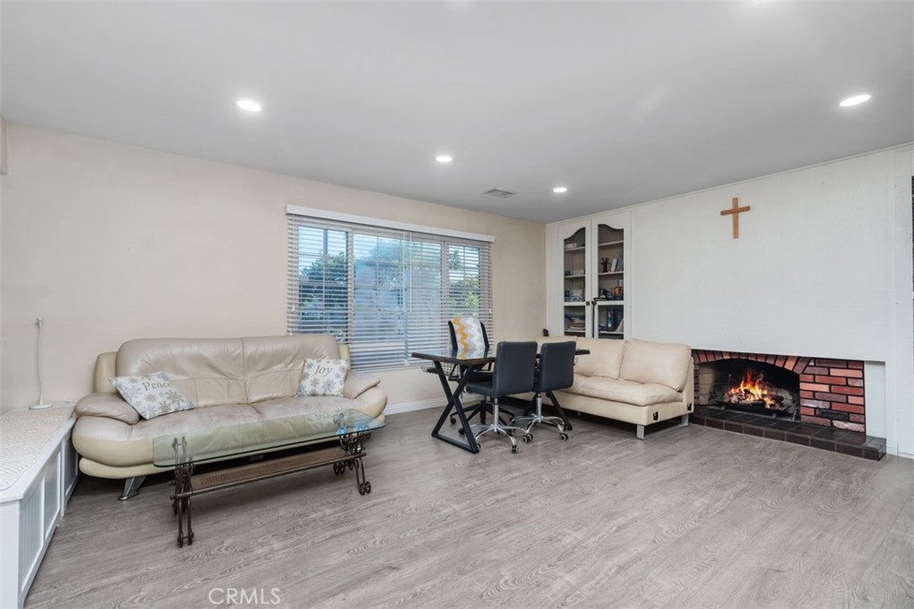 5023 Evergreen