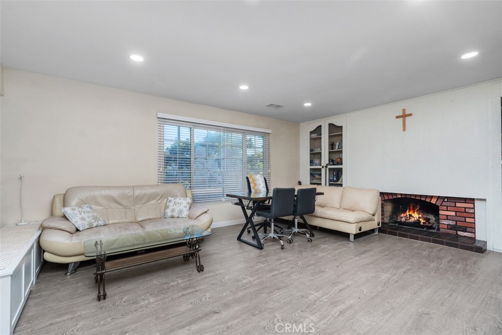 5023 Evergreen
