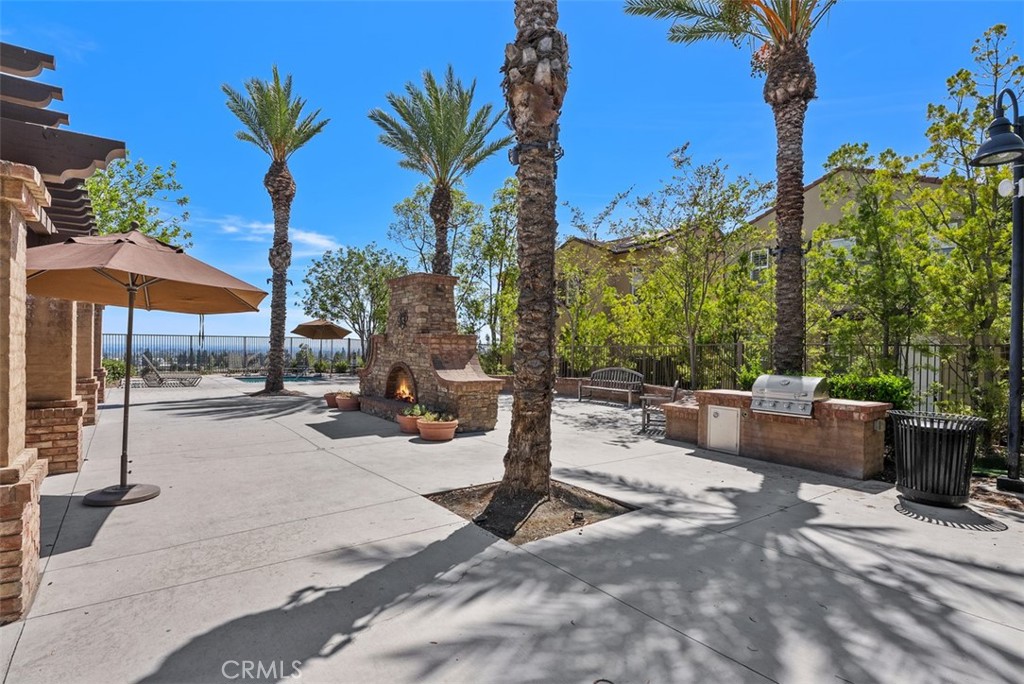 2992 E Coalinga