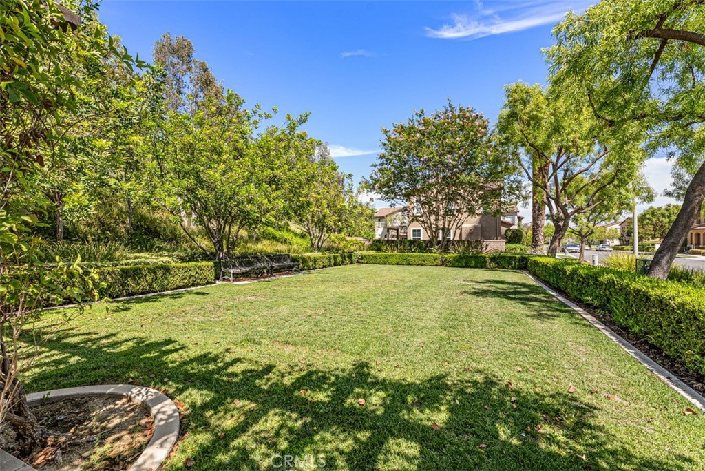 2992 E Coalinga