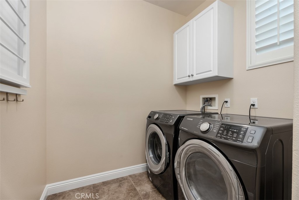 2992 E Coalinga