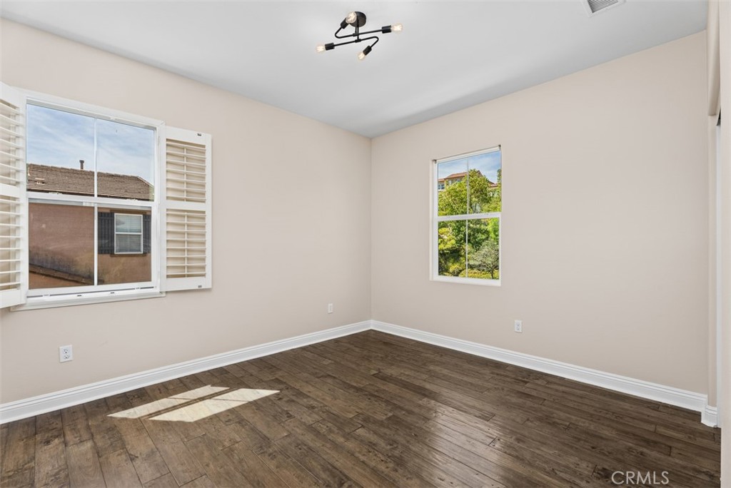 2992 E Coalinga