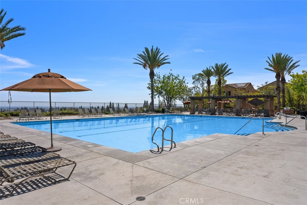 2992 E Coalinga